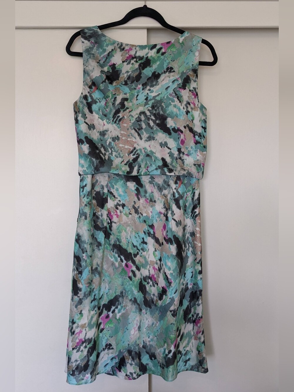 Ann Taylor Abstract Print Midi Dress in Teal, Mint & Pink - Picture 2 of 7
